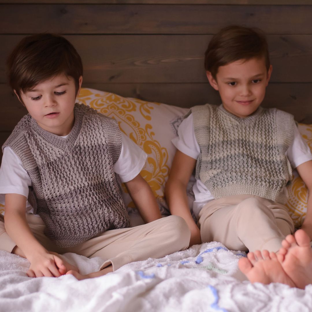 Gender-neutral Monroe Cropped Vests