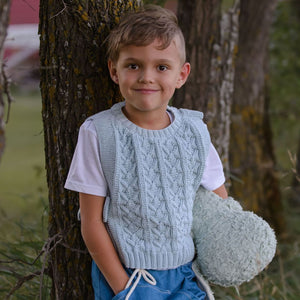 Gender-neutral-Aspen-Knit-Vest-Light-Blue