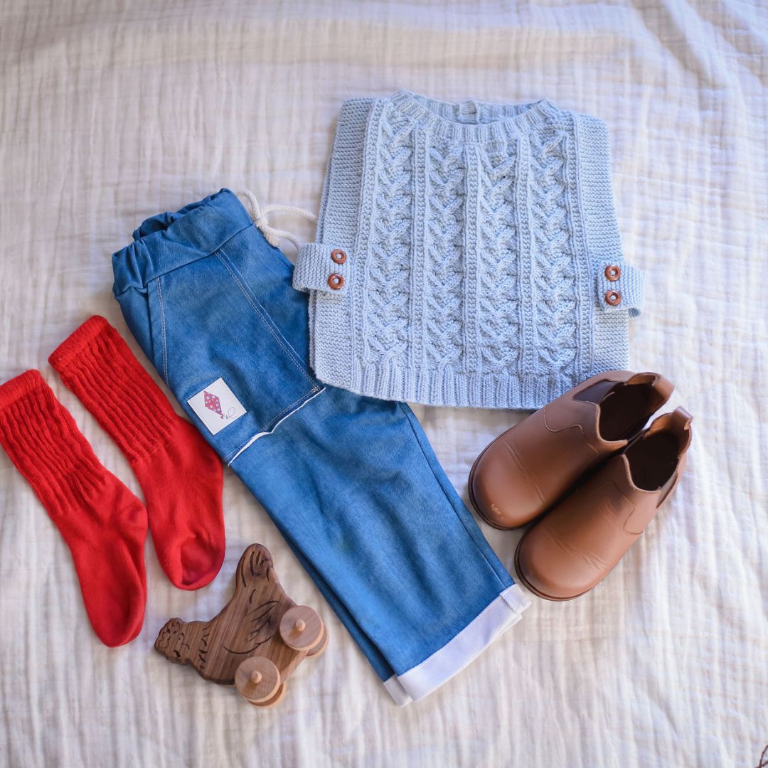 Layering-Aspen-Cropped-Vest-blue