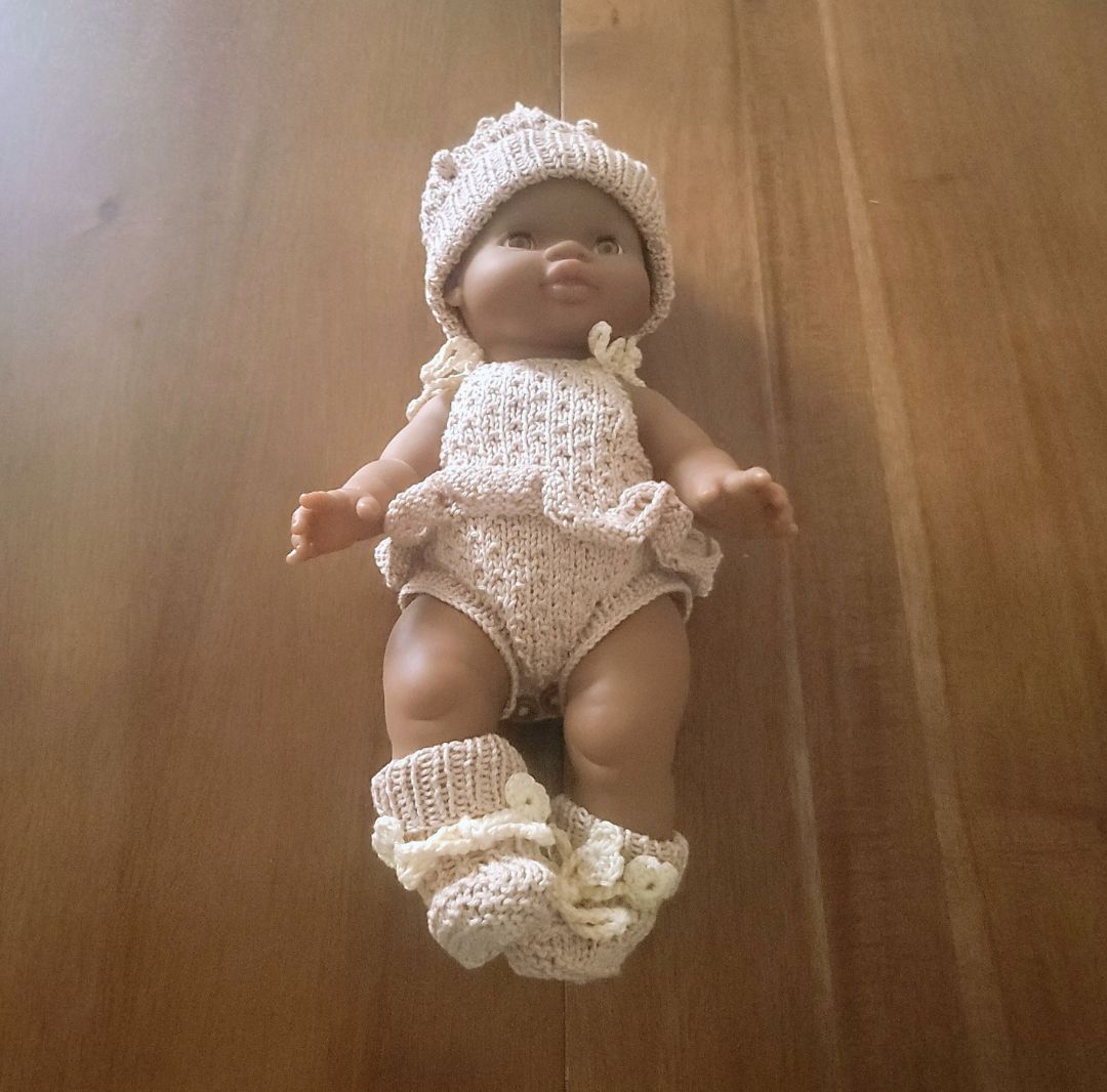 Mini-Fashionista-Doll-Set-Beige-Blush-Cream