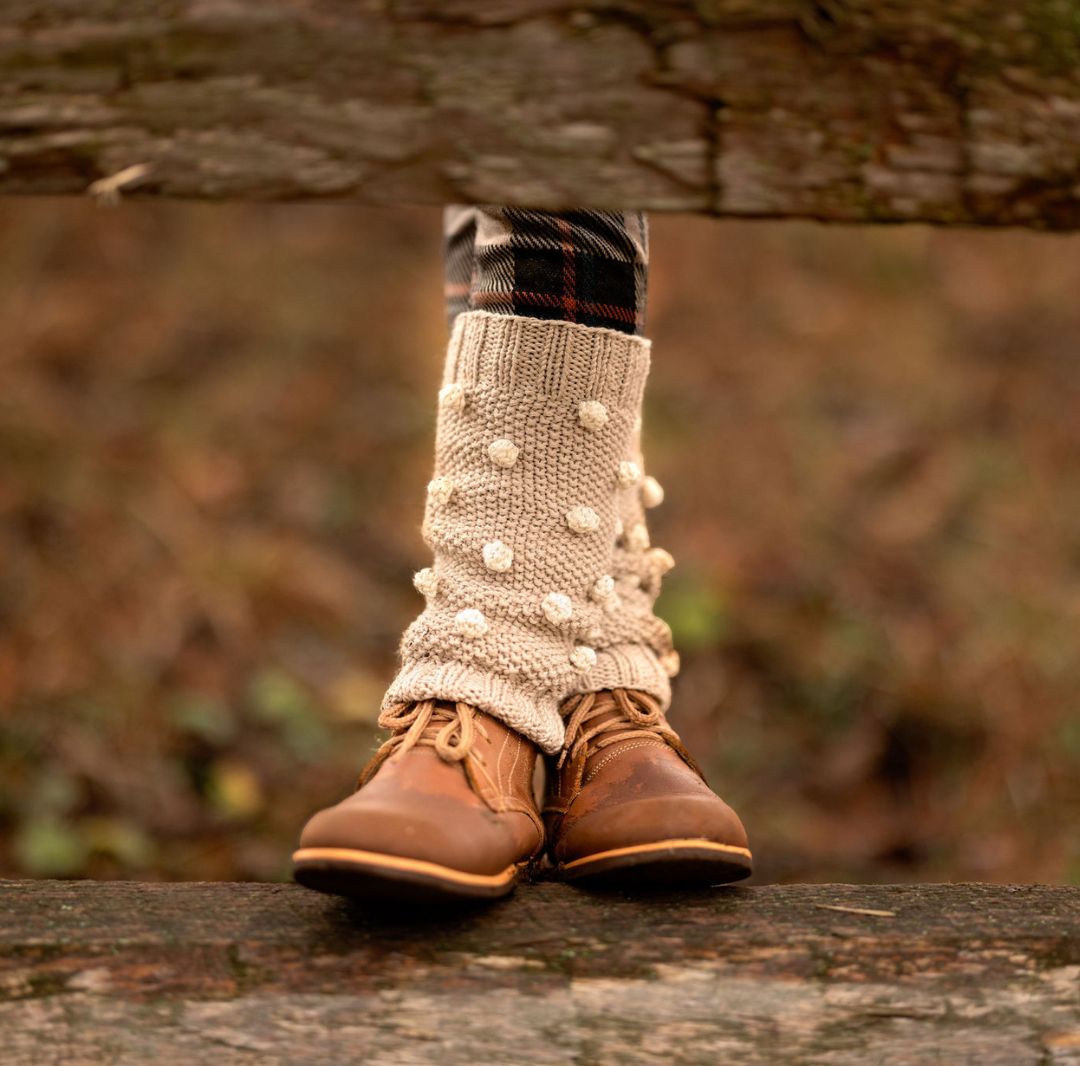 Popcorn-Knit-Leg-Warmers-Oatmeal